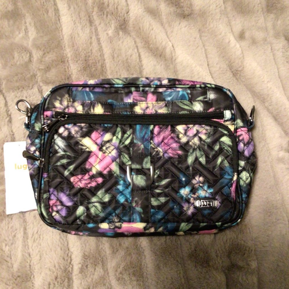 Lug Carousel XL Bloom Black NWT